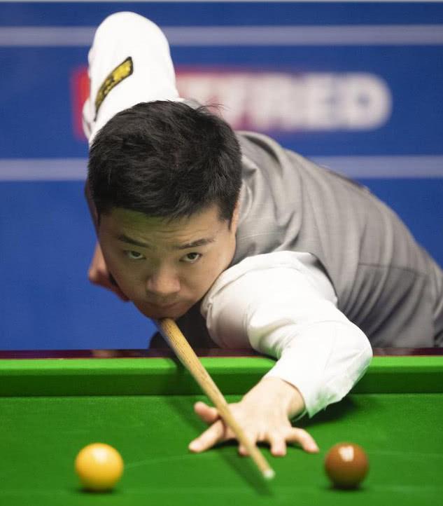 场比赛的亮 场比赛的亮