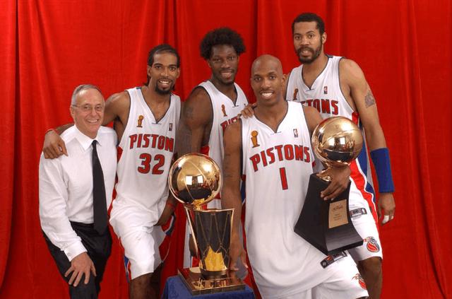 他们通过努 他们通过努