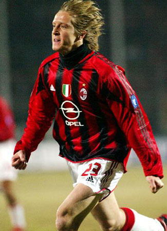 为侧翼回防 为侧翼回防