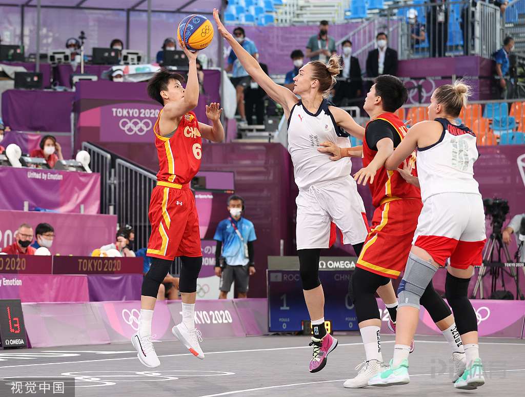 的三角关系 的三角关系